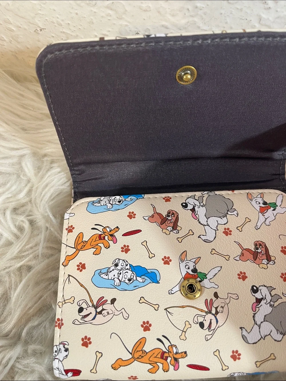 DISNEY LOUNGEFLY Dogs Play Mini Wallet Classic Cartoons NEW